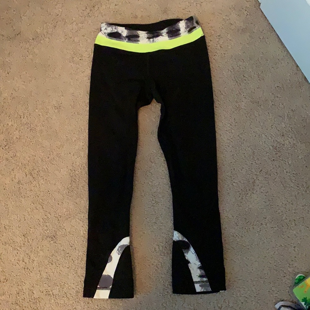 Athletic workout pants